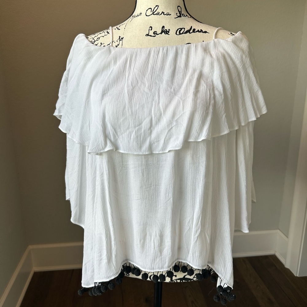 Alice + Olivia White Asymmetrical Ruffled Blouse